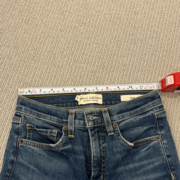 NILI LOTAN Mid Rise Jeans - Picture 9 of 10